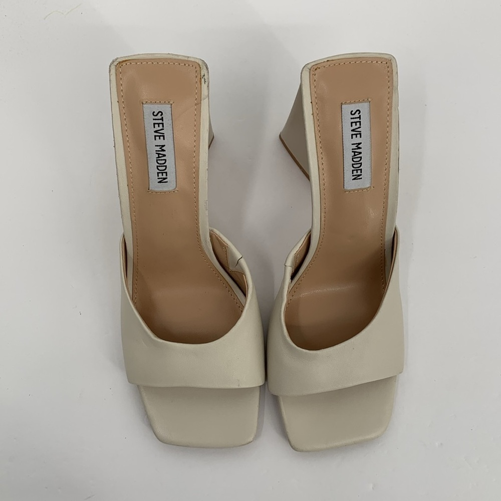 Steve Madden Twist slide heel sandal shoe sculptural heel triangle cream mule 10 - Picture 4 of 7